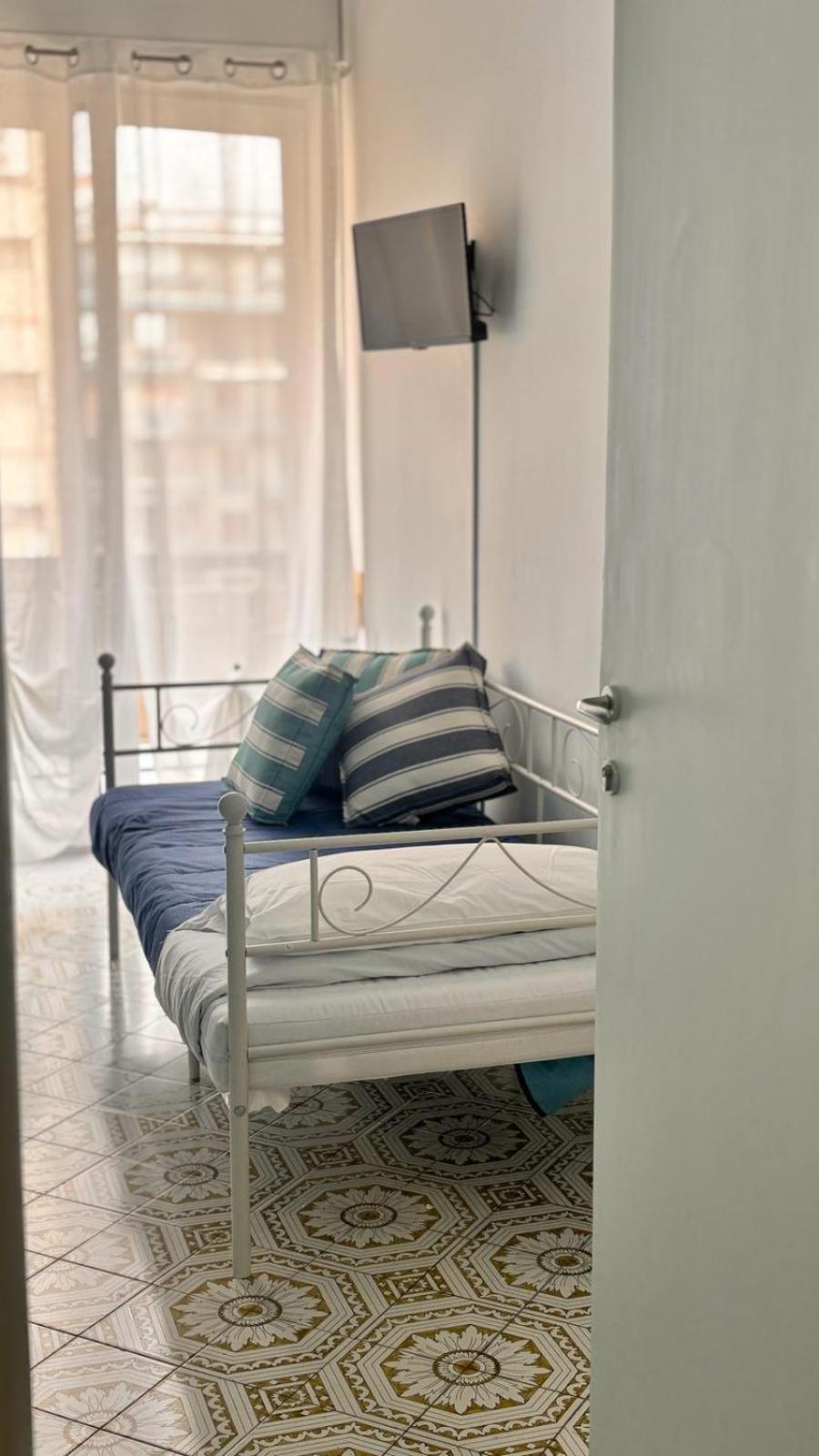סלרנו Reginella Guest House מראה חיצוני תמונה