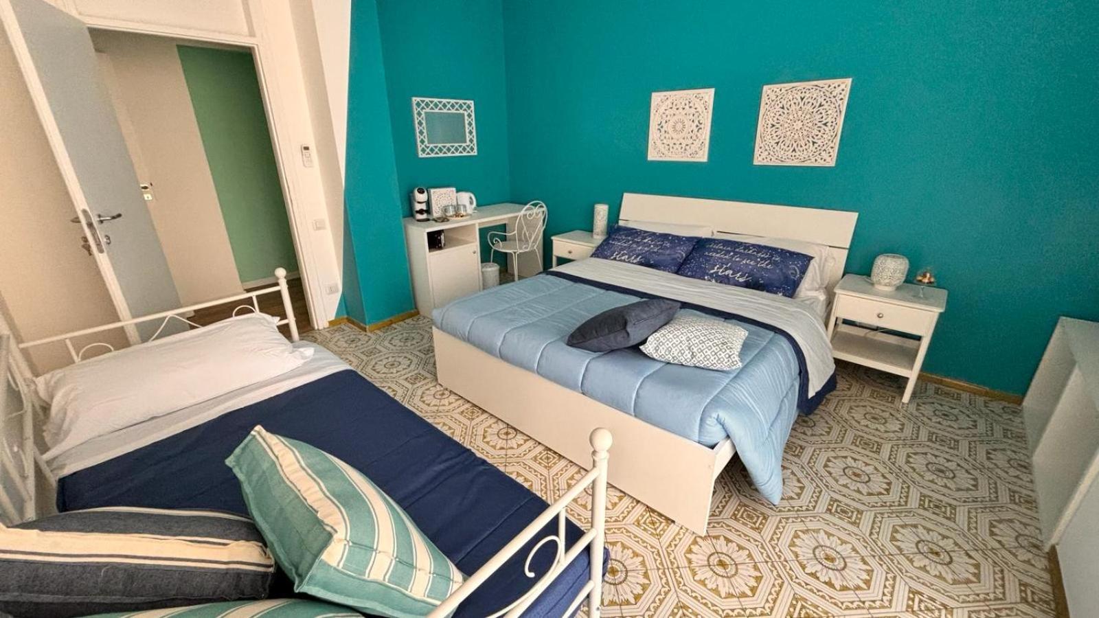 סלרנו Reginella Guest House מראה חיצוני תמונה