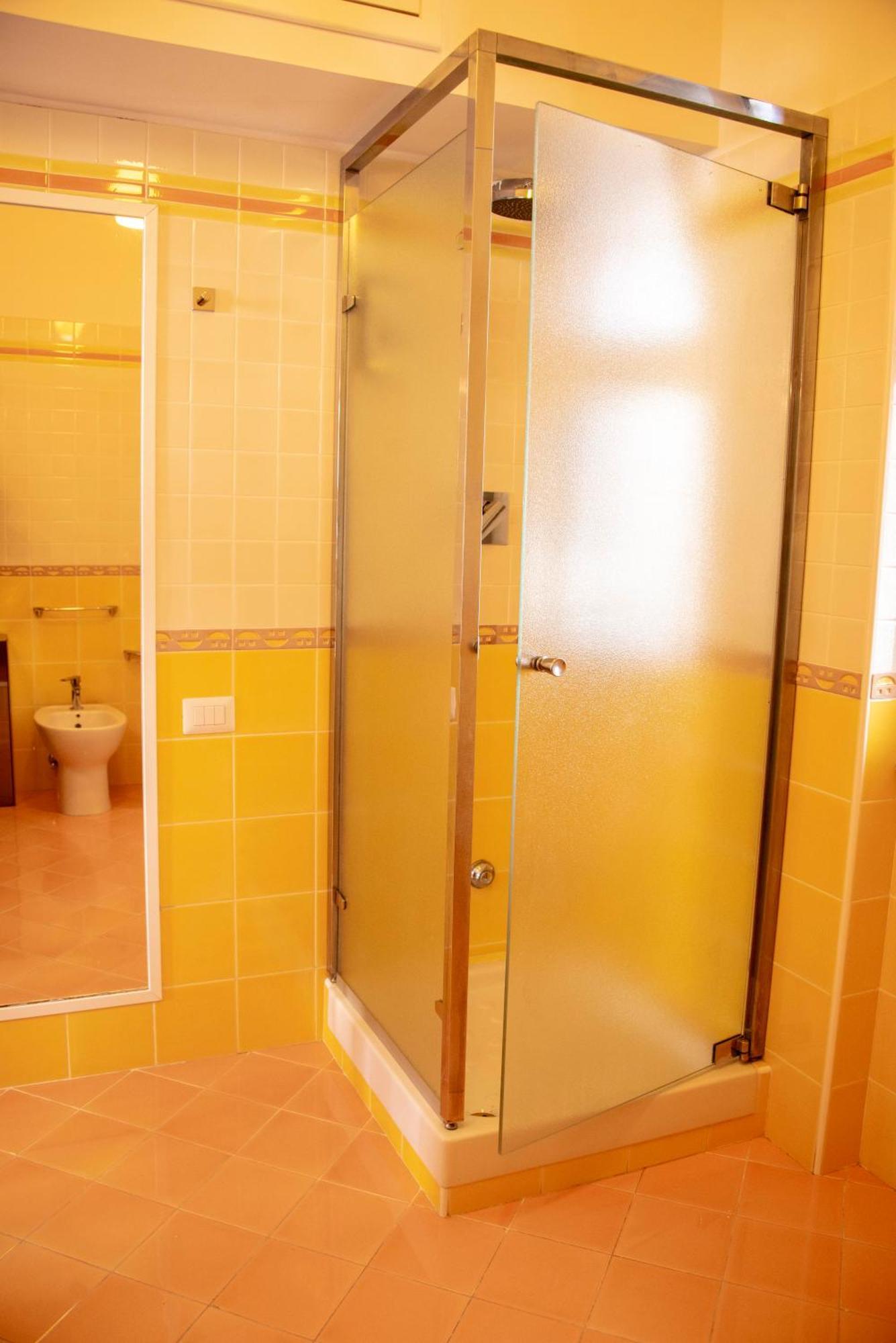 סלרנו Reginella Guest House מראה חיצוני תמונה